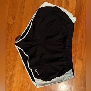 Nike Women's One Tempo Dri-FIT Plus Size Running Shorts | 2X in black